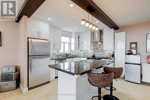 #Ph14 -15 Vicora Linkway, Toronto, ON - Indoor Photo Showing Kitchen With Upgraded Kitchen