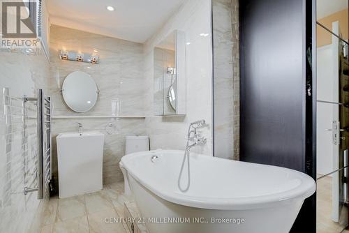 #Ph14 -15 Vicora Linkway, Toronto, ON - Indoor Photo Showing Bathroom