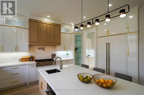 49 Grantbrook Street, Toronto, ON - Indoor Photo Showing Kitchen With Upgraded Kitchen