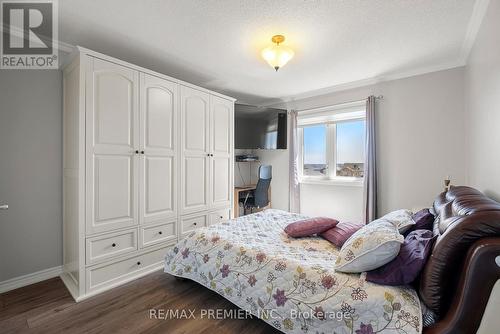 36 Pace Cres, Bradford West Gwillimbury, ON - Indoor Photo Showing Bedroom