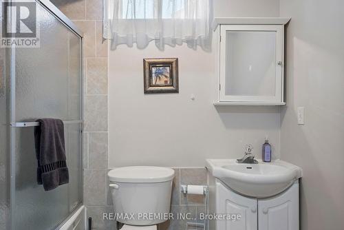 36 Pace Cres, Bradford West Gwillimbury, ON - Indoor Photo Showing Bathroom