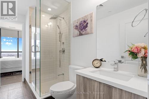 3702 - 2908 Highway 7, Vaughan, ON - Indoor Photo Showing Bathroom