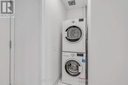 #2505 -898 Portage Pkwy, Vaughan, ON - Indoor Photo Showing Laundry Room