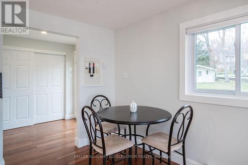 220 Robin'S Point Road, Tay, ON - Indoor Photo Showing Dining Room
