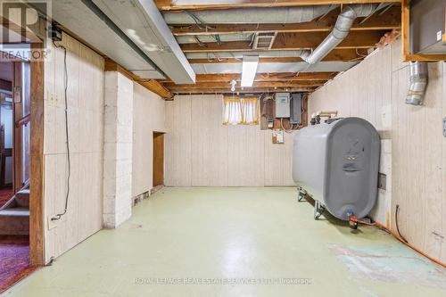 922 King Rd, Burlington, ON - Indoor Photo Showing Basement
