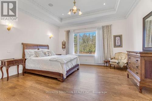 1511 Broadmoor Avenue, Mississauga, ON - Indoor Photo Showing Bedroom