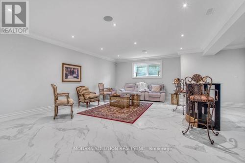 1511 Broadmoor Avenue, Mississauga, ON - Indoor Photo Showing Other Room