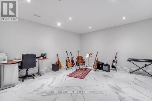 1511 Broadmoor Avenue, Mississauga, ON - Indoor