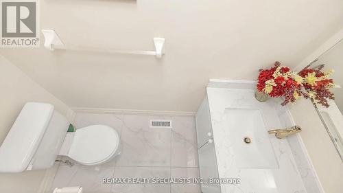 14 Shady Pine Circ, Brampton, ON - Indoor Photo Showing Bathroom
