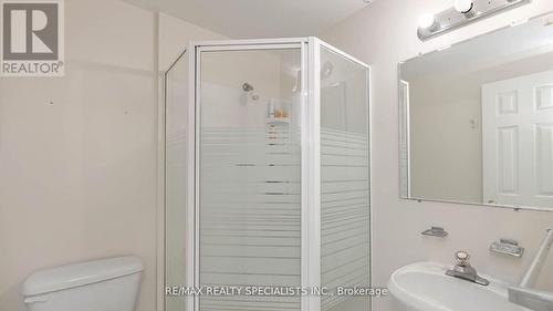 14 Shady Pine Circ, Brampton, ON - Indoor Photo Showing Bathroom