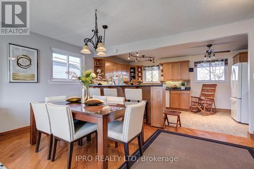 16 Jerome Cres, Brampton, ON - Indoor Photo Showing Dining Room