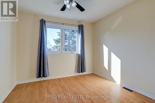 16 Jerome Cres, Brampton, ON - Indoor Photo Showing Other Room