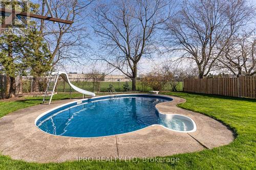16 Jerome Cres, Brampton, ON - Outdoor With In Ground Pool With Backyard