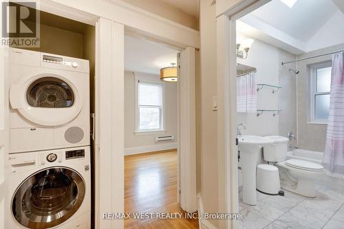 96 Roncesvalles Avenue, Toronto, ON - Indoor Photo Showing Laundry Room