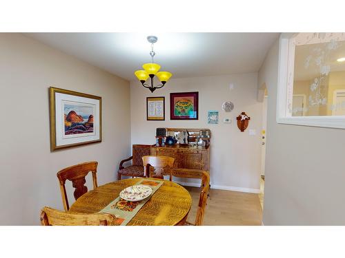 16 - 617 27Th Avenue S, Cranbrook, BC - Indoor Photo Showing Dining Room