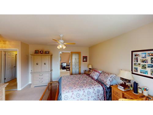 16 - 617 27Th Avenue S, Cranbrook, BC - Indoor Photo Showing Bedroom