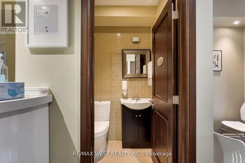 96 Roncesvalles Avenue, Toronto (High Park-Swansea), ON - Indoor Photo Showing Bathroom