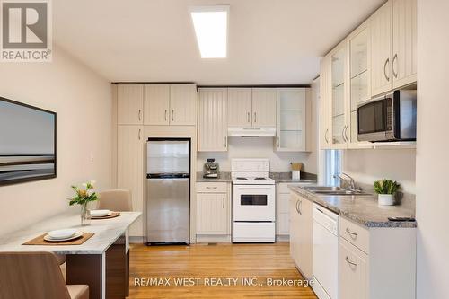 96 Roncesvalles Avenue, Toronto (High Park-Swansea), ON - Indoor Photo Showing Kitchen With Double Sink