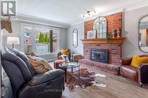 2413 Butternut Cres, Burlington, ON - Indoor Photo Showing Living Room With Fireplace