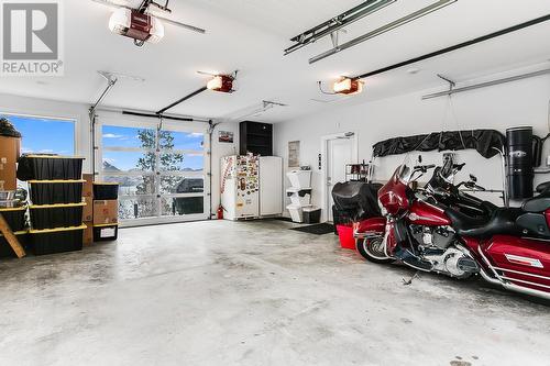 5857 Vicary Road, Peachland, BC - Indoor Photo Showing Garage