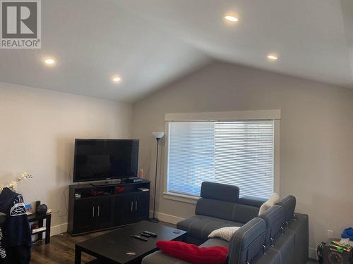 8723 74 Street, Fort St. John, BC - Indoor Photo Showing Living Room