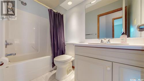 3566 Waddell Crescent E, Regina, SK - Indoor Photo Showing Bathroom