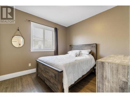 1770 23 Street Ne, Salmon Arm, BC - Indoor Photo Showing Bedroom