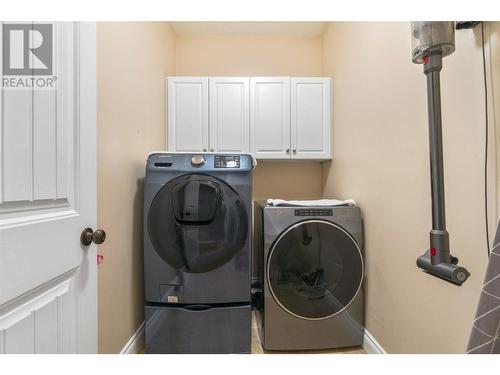 1770 23 Street Ne, Salmon Arm, BC - Indoor Photo Showing Laundry Room