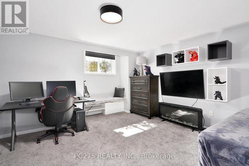 #82 -1535 Trossacks Ave, London, ON - Indoor Photo Showing Office