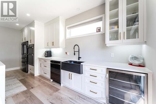 80 Doon Creek Street, Kitchener, ON - Indoor Photo Showing Kitchen With Upgraded Kitchen