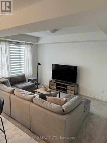 1752 Finley Cres, London, ON - Indoor Photo Showing Living Room