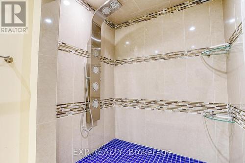 82 Glendarling Cres, Hamilton, ON - Indoor Photo Showing Bathroom