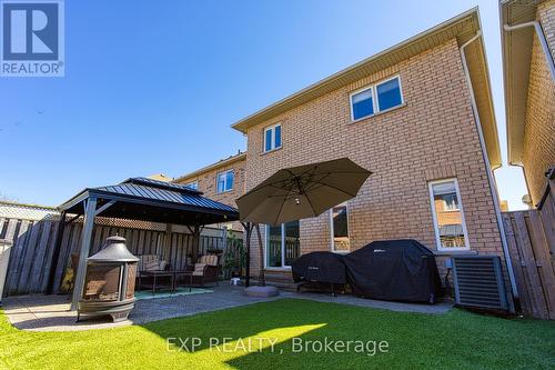 82 Glendarling Cres, Hamilton, ON - Outdoor With Exterior