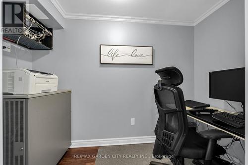 7 Nelles Rd S, Grimsby, ON - Indoor Photo Showing Office