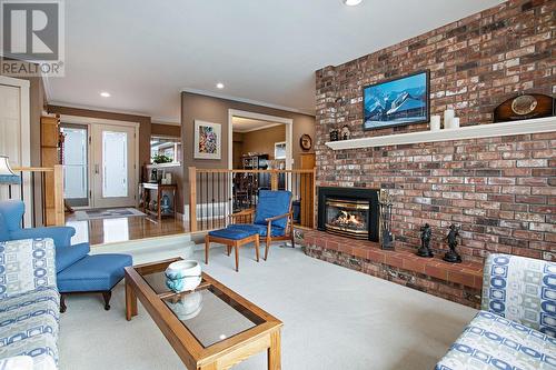 4360 Bray Street, Kelowna, BC - Indoor Photo Showing Living Room With Fireplace