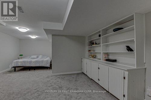 49 Aldersbrook Crescent, London, ON - Indoor Photo Showing Bedroom