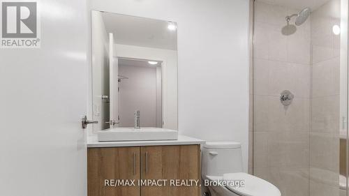 #617 -1195 The Queensway, Toronto, ON - Indoor Photo Showing Bathroom