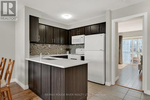 #B 204 -182 D'Arcy St, Cobourg, ON - Indoor Photo Showing Kitchen