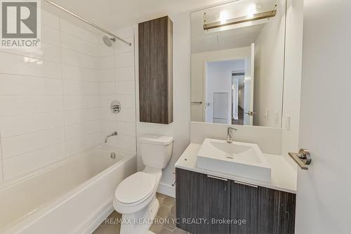 #2301 -68 Shuter St, Toronto, ON - Indoor Photo Showing Bathroom