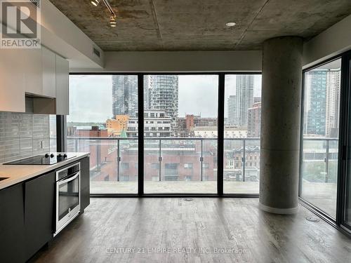 1010 - 60 Colborne Street, Toronto, ON - Indoor Photo Showing Kitchen