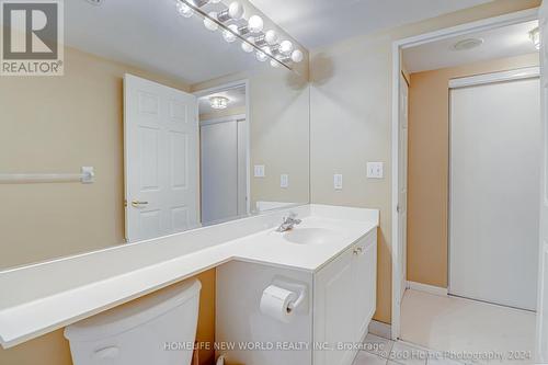 #Ph#105 -1 Lee Centre Dr, Toronto, ON - Indoor Photo Showing Bathroom