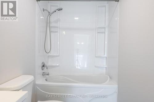 226 Shorecrest Road, Georgina, ON - Indoor Photo Showing Bathroom