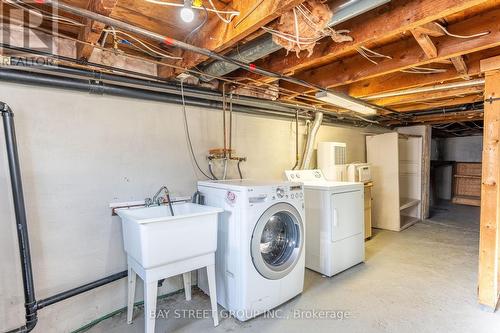 226 Shorecrest Road, Georgina, ON - Indoor Photo Showing Laundry Room