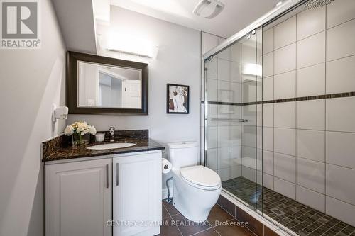 24 Rosemead Clse, Markham, ON - Indoor Photo Showing Bathroom