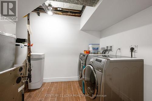 24 Rosemead Clse, Markham, ON - Indoor Photo Showing Laundry Room