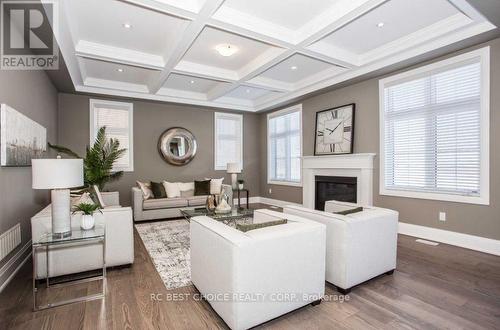 10 Ridgepoint Rd, Vaughan, ON - Indoor Photo Showing Living Room With Fireplace