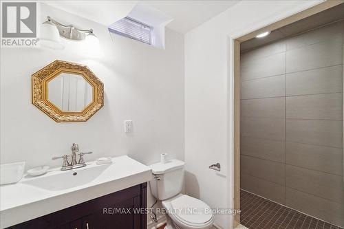 142 Hollywood Hill Circle, Vaughan, ON - Indoor Photo Showing Bathroom