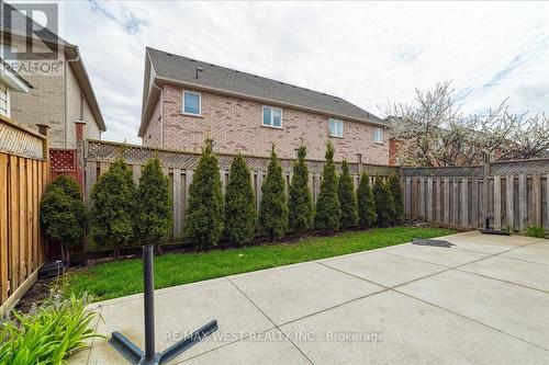142 Hollywood Hill Circle, Vaughan, ON - Outdoor