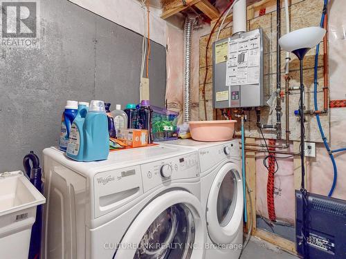 125 Chokecherry Crescent, Markham, ON - Indoor Photo Showing Laundry Room