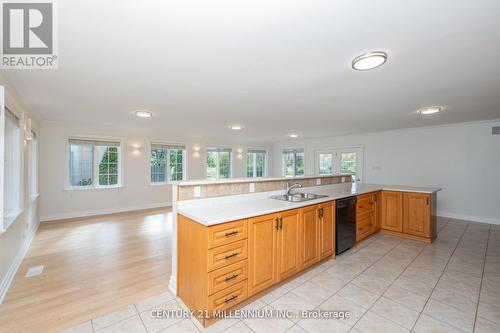 2319 King St, Caledon, ON - Indoor Photo Showing Kitchen